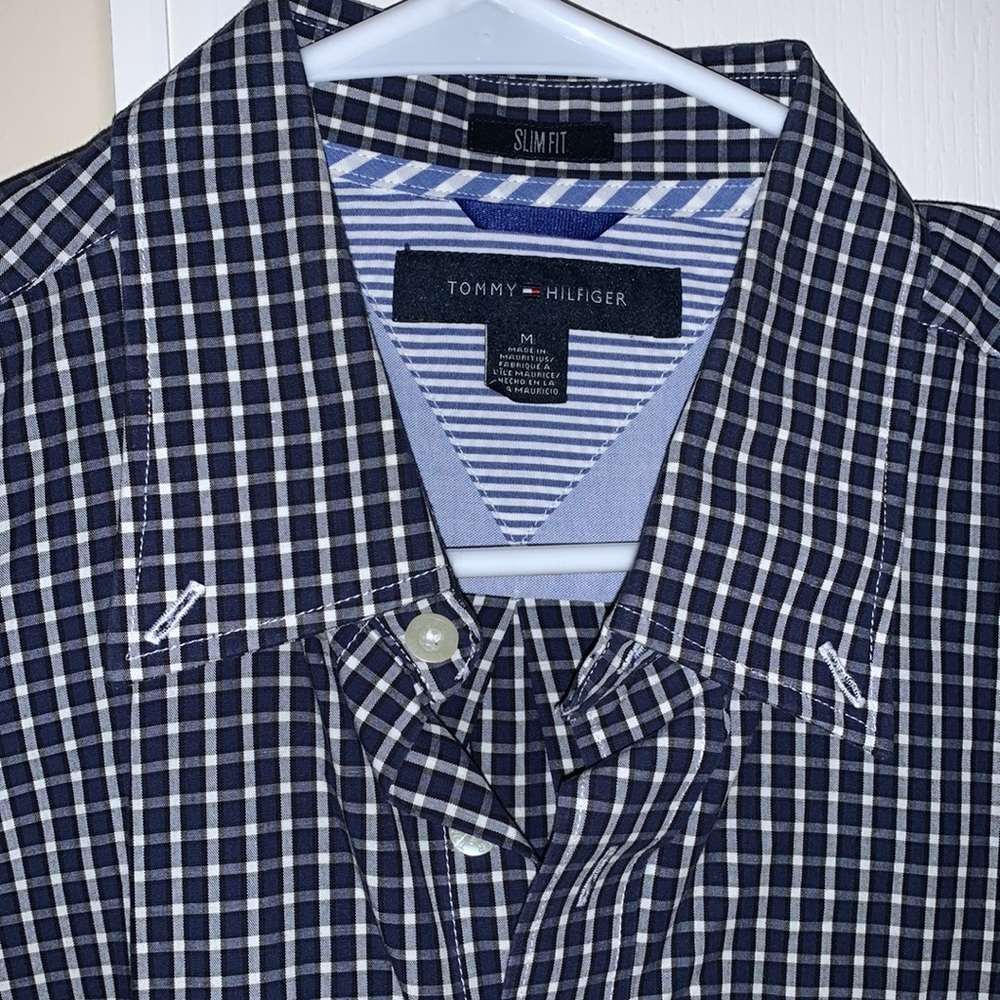 Long sleeve button down - Picture 2 of 2